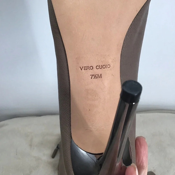 BCBG MaxAzria Women’s Durres Peep Toe Zip Leather Heeled  Bootie Size 7.5 - Picture 11 of 13